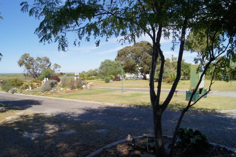 Milang Lakes Motel - Sydneys Hotel 6