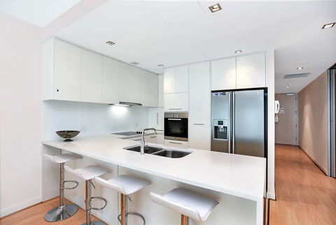 Breeze Beachfront Apartment - Sydneys Hotel 15