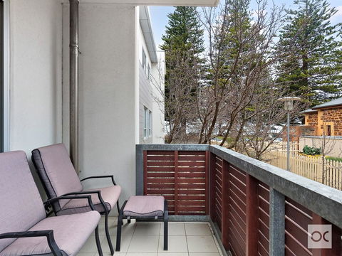 Breeze Beachfront Apartment - Sydneys Hotel 26