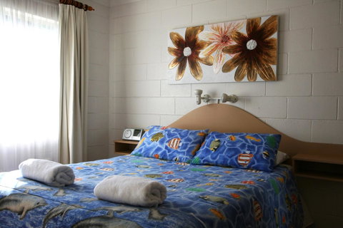 Lake Edge Apartments - Sydneys Hotel 26