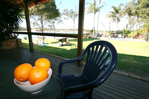 Lake Edge Apartments - Sydneys Hotel 16