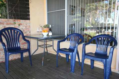 Lake Edge Apartments - Sydneys Hotel 19