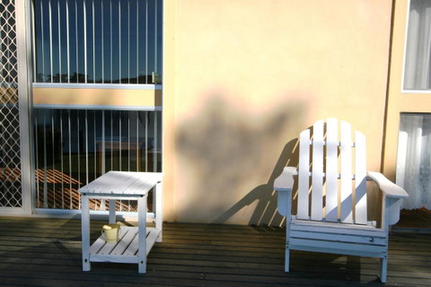 Lake Edge Apartments - Sydneys Hotel 8