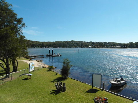Lake Edge Apartments - Sydneys Hotel 3