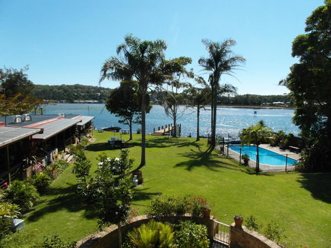 Lake Edge Apartments - Sydneys Hotel 0