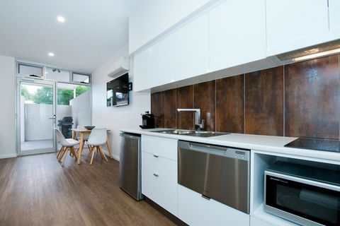 Loxton Courthouse Apartments - Sydneys Hotel 19