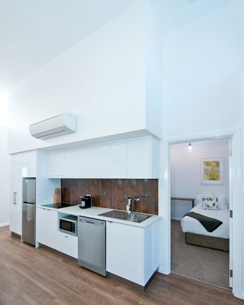 Loxton Courthouse Apartments - Sydneys Hotel 9