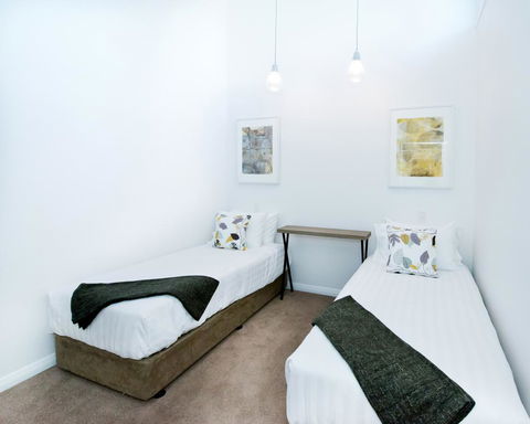 Loxton Courthouse Apartments - Sydneys Hotel 10