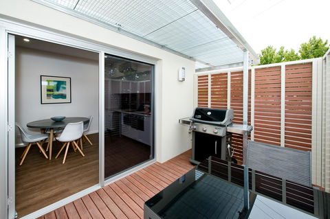Loxton Courthouse Apartments - Sydneys Hotel 4