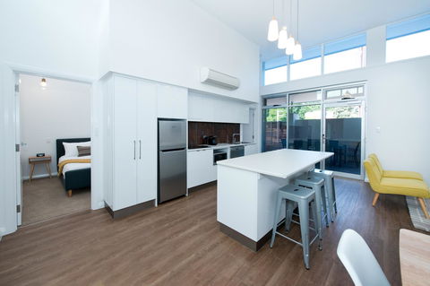 Loxton Courthouse Apartments - Sydneys Hotel 8