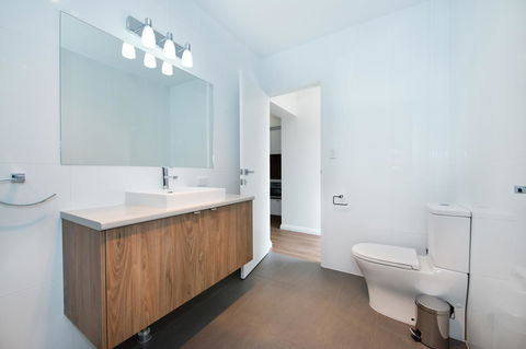 Loxton Courthouse Apartments - Sydneys Hotel 14