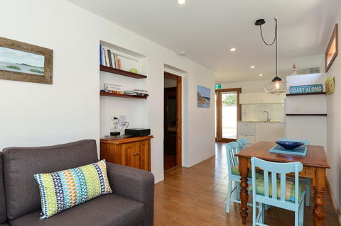 Trafalgar Premium Vintage Suites - Sydneys Hotel 20