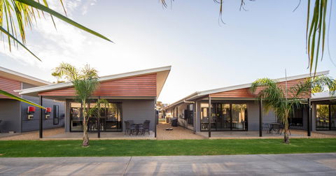 Paringa Resort - Sydneys Hotel 11