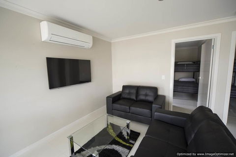 Paringa Resort - Sydneys Hotel 3