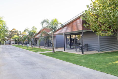 Paringa Resort - Sydneys Hotel 4