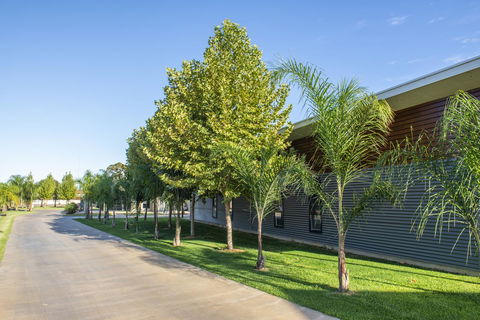 Paringa Resort - Sydneys Hotel 16