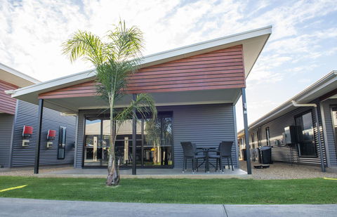 Paringa Resort - Sydneys Hotel 8
