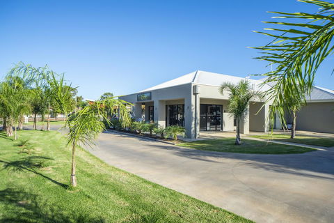 Paringa Resort - Sydneys Hotel 15