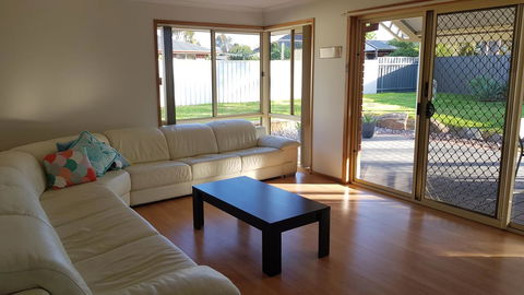 Aldinga Beach Overnighter Or Getaway Home - Sydneys Hotel 7
