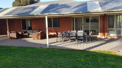 Aldinga Beach Overnighter Or Getaway Home - Sydneys Hotel 2