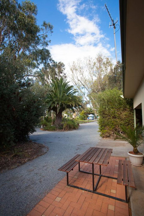 Modra\'s Apartments - Sydneys Hotel 8