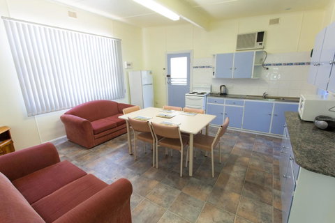 Modra\'s Apartments - Sydneys Hotel 1