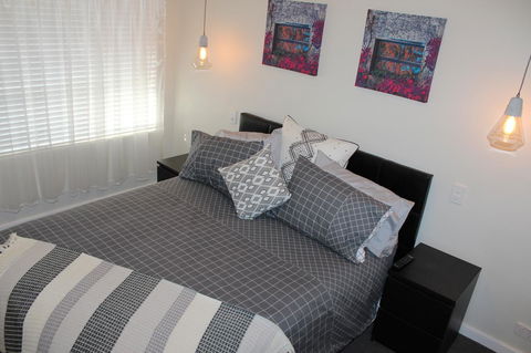 Christophers Villa - Sydneys Hotel 16