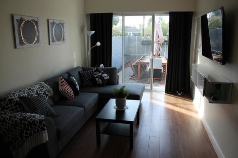 Christophers Villa - Sydneys Hotel 38