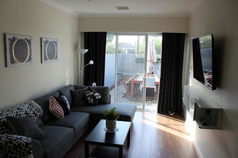 Christophers Villa - Sydneys Hotel 39