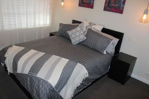 Christophers Villa - Sydneys Hotel 12