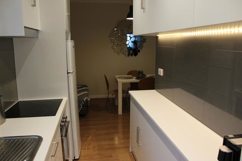 Christophers Villa - Sydneys Hotel 32