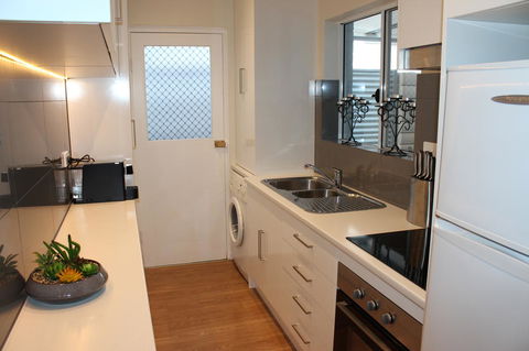Christophers Villa - Sydneys Hotel 28