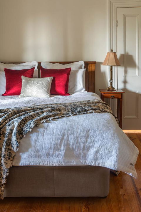 Barossa Shiraz Estate - Sydneys Hotel 11