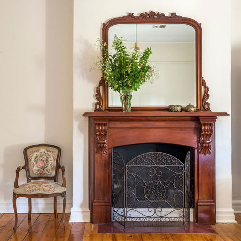 Barossa Shiraz Estate - Sydneys Hotel 9