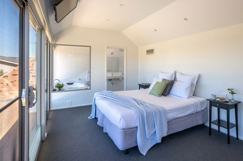 Barossa Shiraz Estate - Sydneys Hotel 22