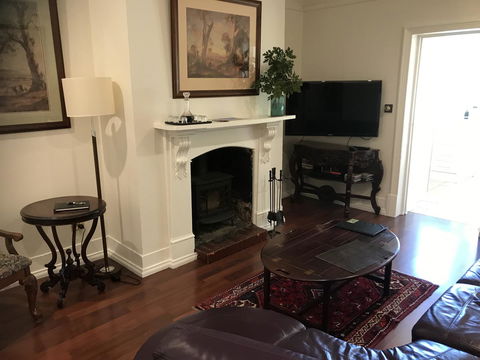 Barossa Shiraz Estate - Sydneys Hotel 30