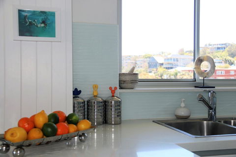 Beachfront Bliss - Sydneys Hotel 4