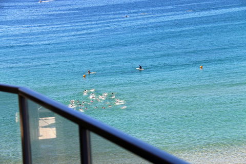 Beachfront Bliss - Sydneys Hotel 20
