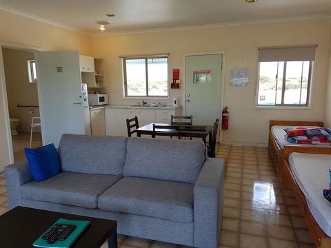 Marion Bay Holiday Villas - Sydneys Hotel 12