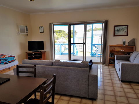 Marion Bay Holiday Villas - Sydneys Hotel 10
