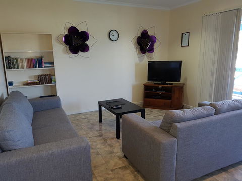 Marion Bay Holiday Villas - Sydneys Hotel 11