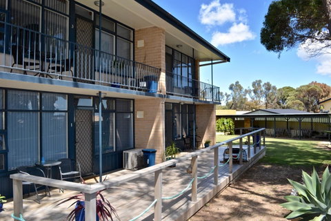 Longbeach Apartments - Sydneys Hotel 5