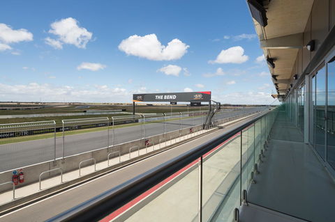 Rydges Pit Lane - Sydneys Hotel 1