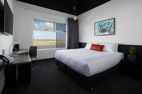 Rydges Pit Lane - Sydneys Hotel 35