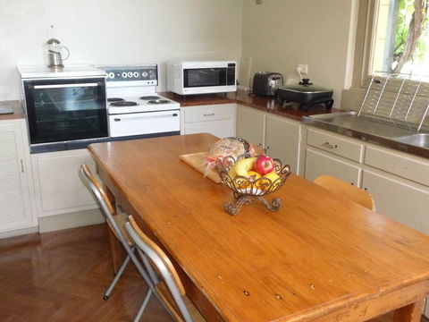 Country Bakehouse Accommodation - Sydneys Hotel 5