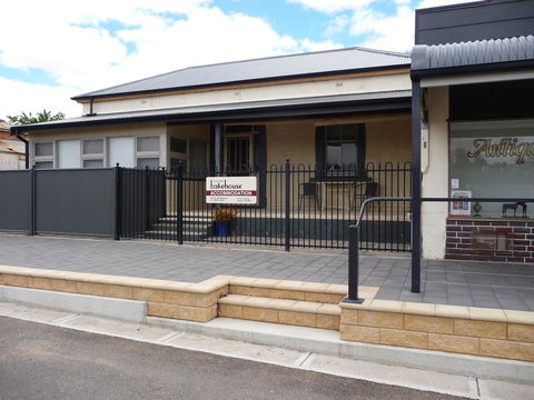 Country Bakehouse Accommodation - Sydneys Hotel 0