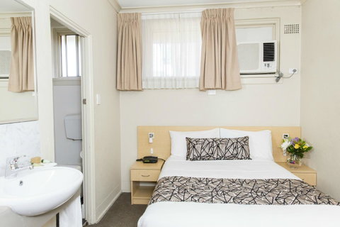 Bathurst Motor Inn - Sydneys Hotel 23