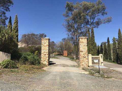 Vineyard Cottage BnB - Sydneys Hotel 10