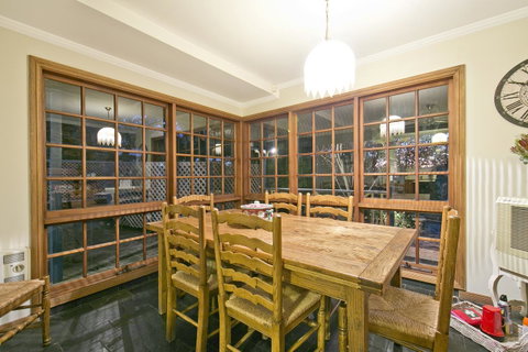Vineyard Cottage BnB - Sydneys Hotel 20