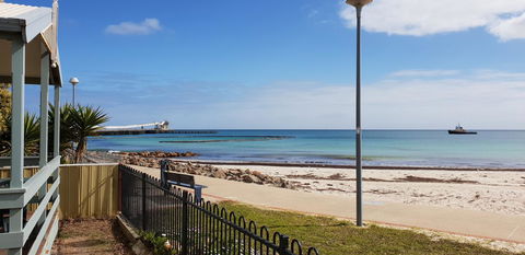 Wallaroo Beachfront Tourist Park - Sydneys Hotel 11